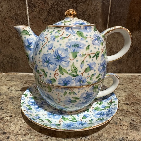 Ainsley China Two's Company chintz stacking teapot cup and saucer vintage 1980s - Picture 1 of 5